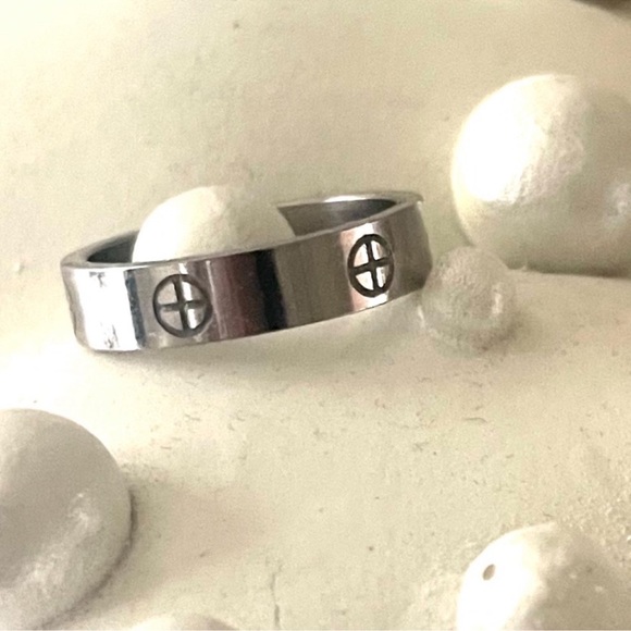 Stainless Steel Fashion Ring - Picture 6 of 6